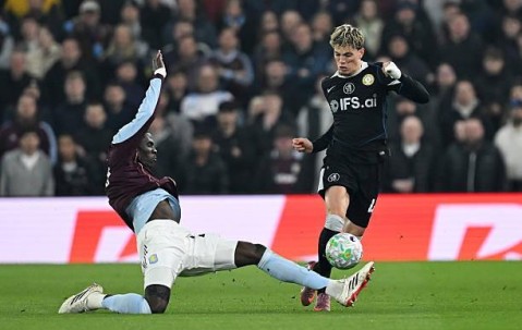 英雄联盟世界赛-掉链子，维拉近6轮英超仅取1胜，二月至今只拿5分