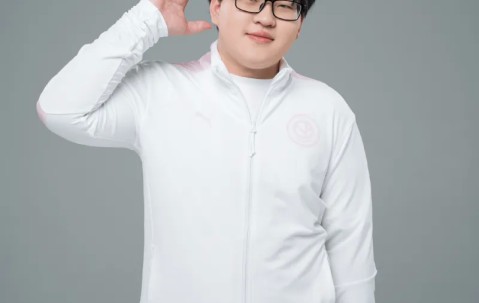 世界赛赛程-季节发文：就算仇人见到我错过了高铁，也该释怀了吧！