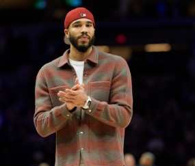 LOL直播-比尔·西蒙斯：一切迹象都表明 塔图姆可能在周六打独行侠时复出